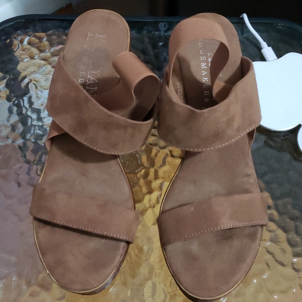 PLATFORM SANDALS 👡